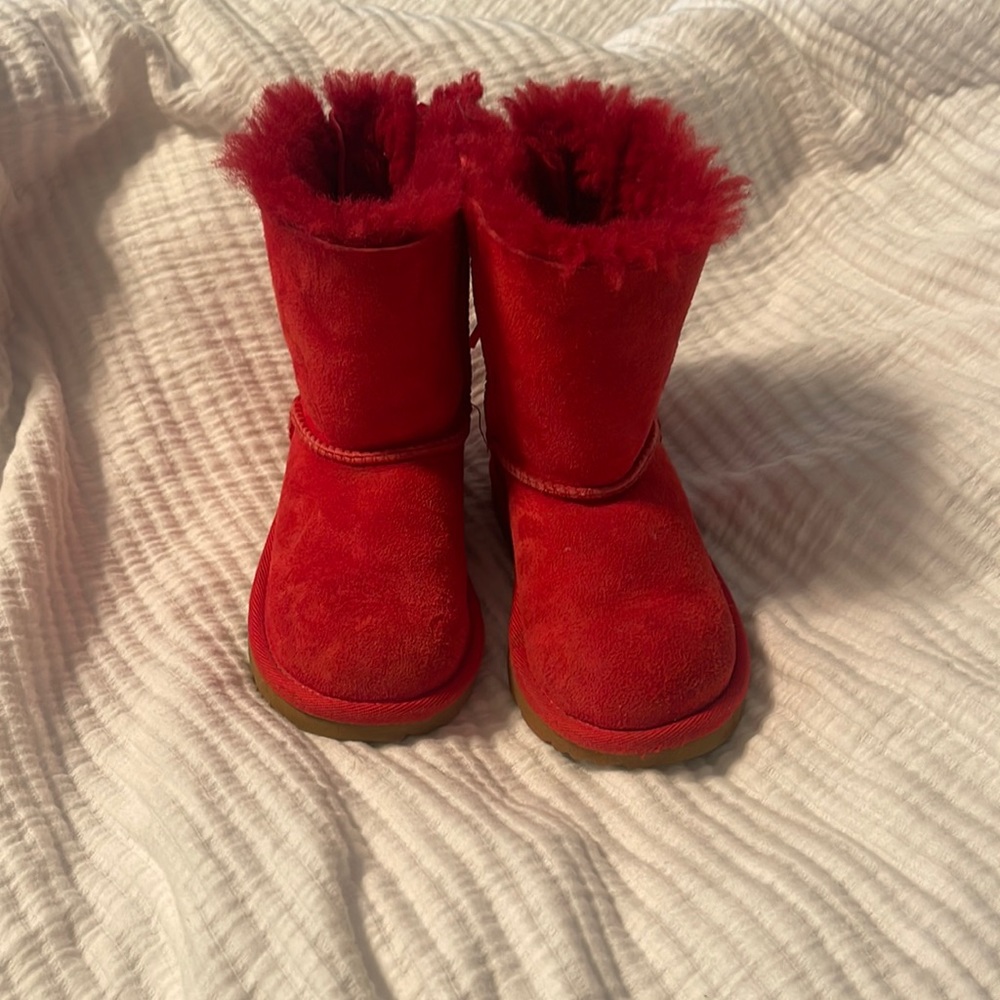 Toddler size 10 red Uggs